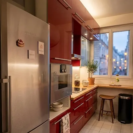 B&B Cosy Parisian Room - King Bed Near Montmartre 파리