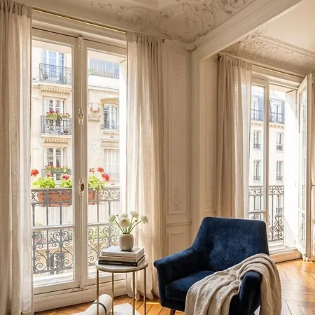 Cosy Parisian - King Bed Near Montmartre Paris